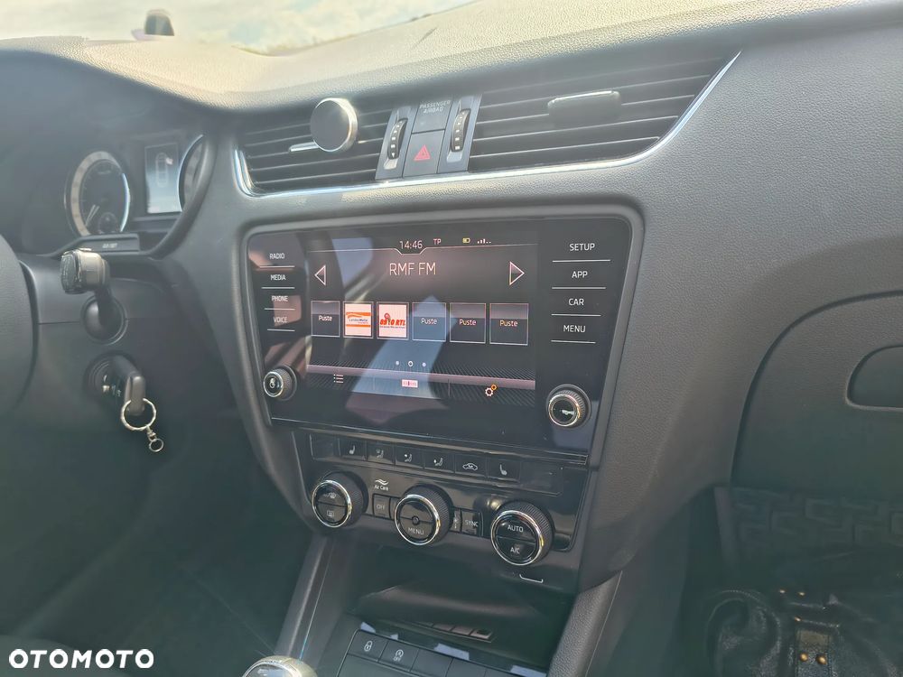 Skoda Octavia 1.6 TDI SCR Active - 10