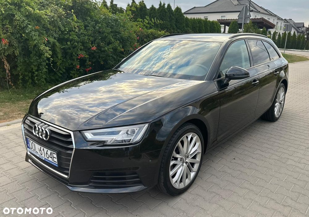 Audi A4 Avant 2.0 TDI S tronic - 1