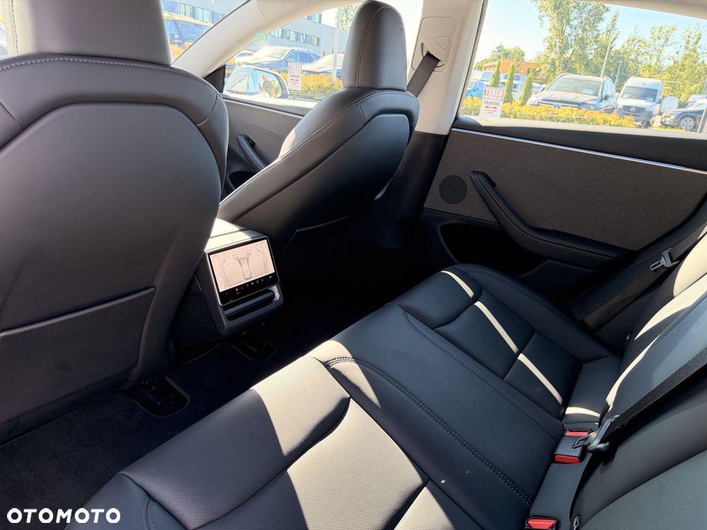 Tesla Model 3 RWD Hinterradantrieb - 8