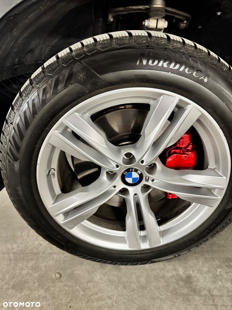BMW X5 5.0i xDrive - 27