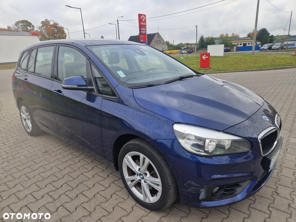 BMW Seria 2 218d - 7