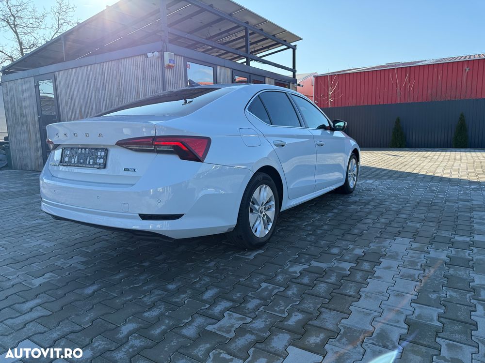Skoda Octavia 1.5 TSI DSG MHEV Ambition - 9