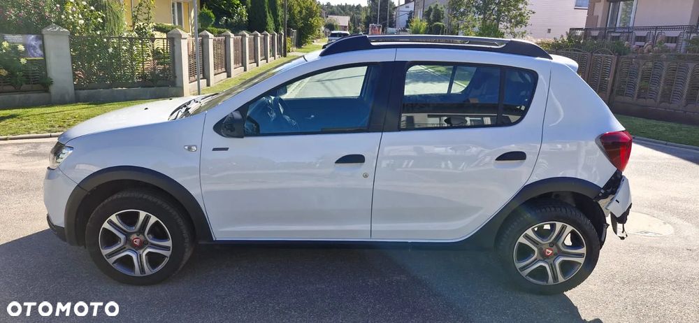 Dacia Sandero Stepway TCe 90 Prestige - 4