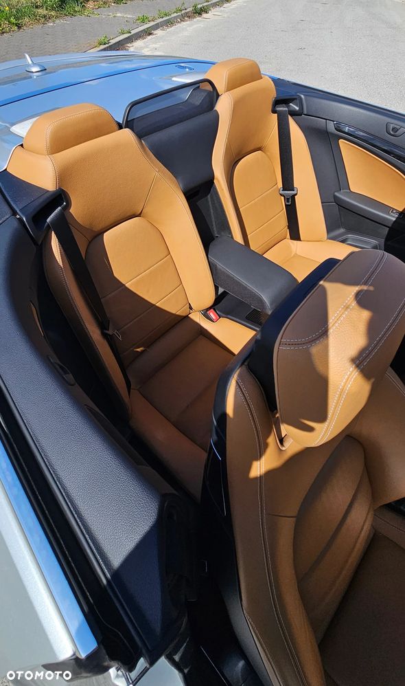 Mercedes-Benz Klasa E 350 BlueEFFICIENCY 7G-TRONIC Elegance - 17