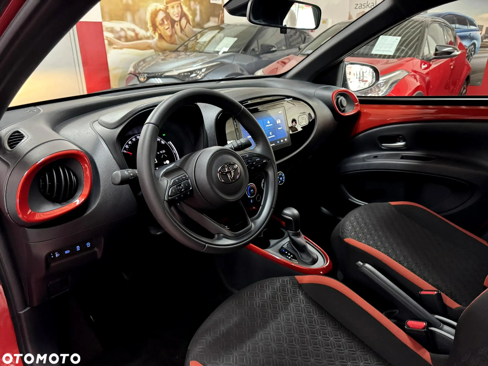 Toyota Aygo X 1.0 VVT-i Style CVT - 12