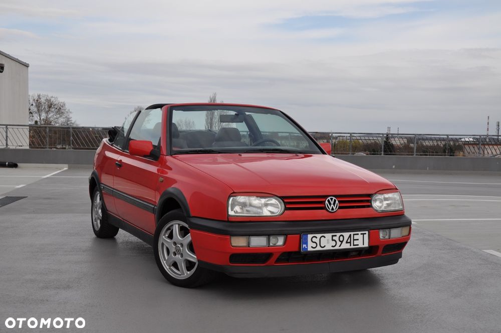 Volkswagen Golf - 1