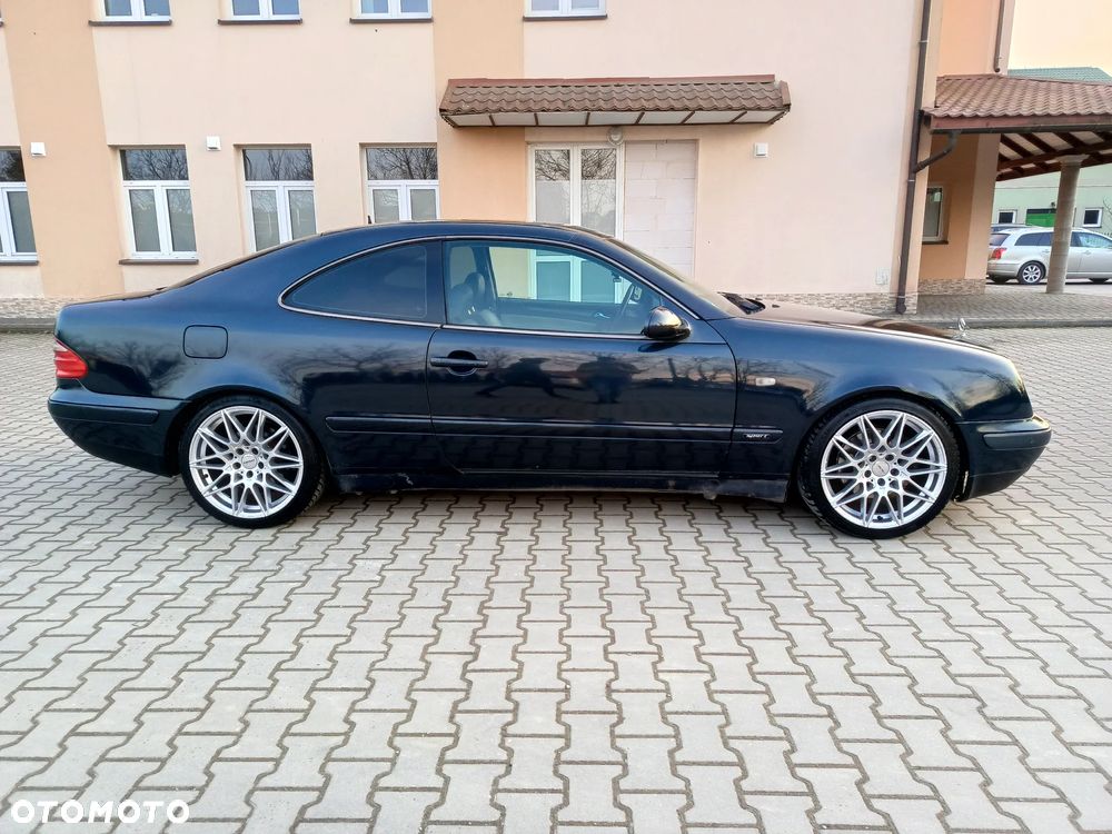 Mercedes-Benz CLK 320 - 5