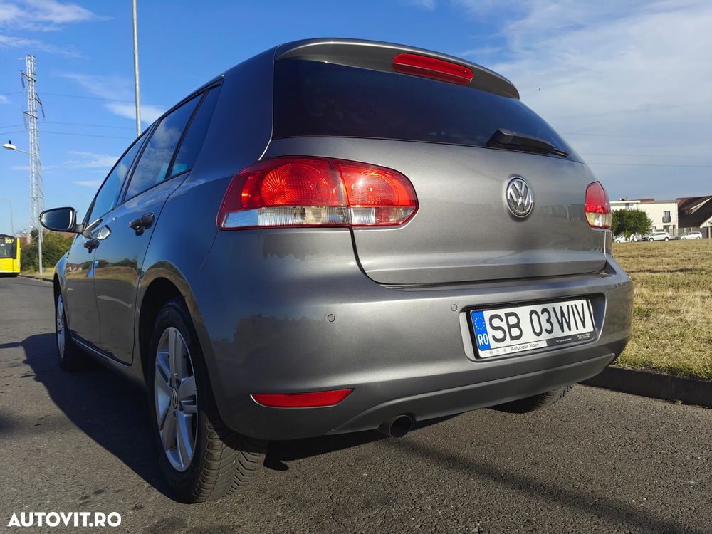 Volkswagen Golf - 9