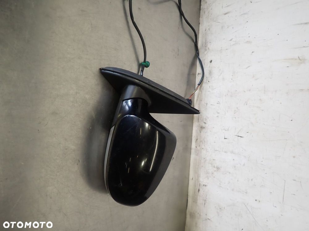 LUSTERKO LEWE ELEKTRYCZNE AUDI A2 - 2