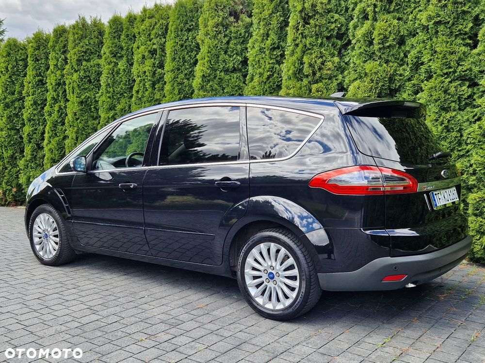 Ford S-Max - 19