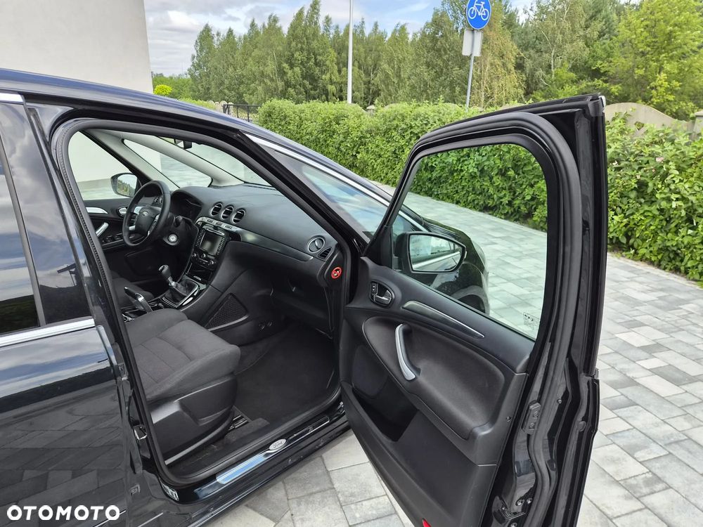 Ford S-Max 2.0 TDCi DPF Titanium - 13