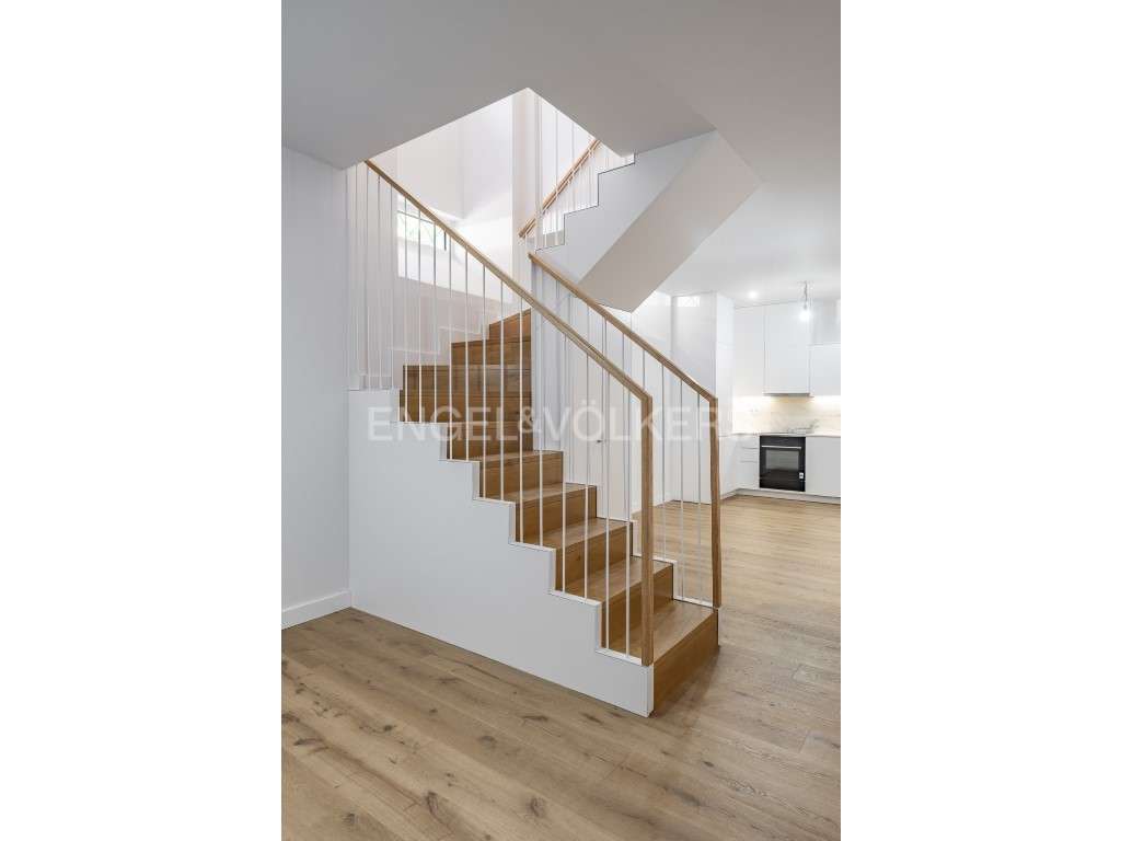 Duplex T2 com Remodelação Premium em Campo de Ourique - Grande imagem: 5/24