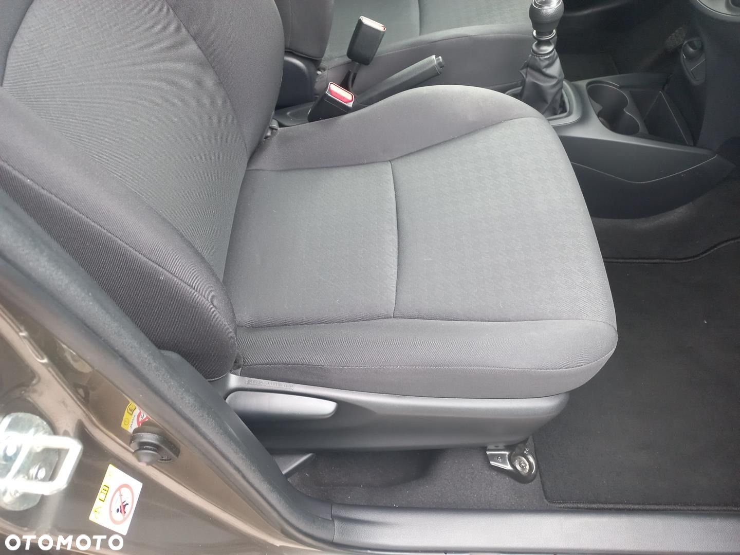 Toyota Yaris - 13