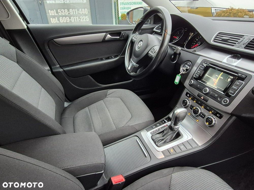 Volkswagen Passat - 23