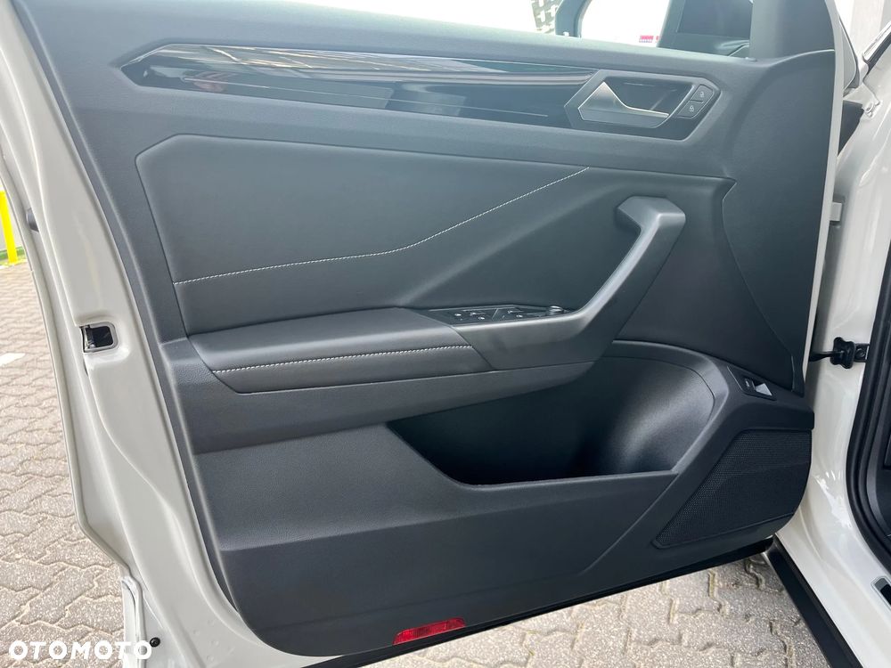 Volkswagen T-Roc 1.5 TSI R-Line Plus DSG - 13