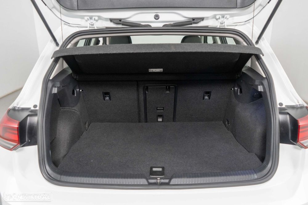 VW Golf 1.4 TSI e-Hybrid DSG - 14