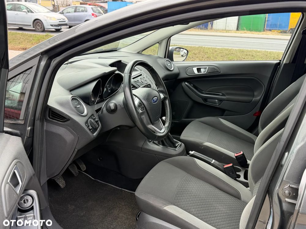 Ford Fiesta 1.5 TDCi SYNC Edition - 9