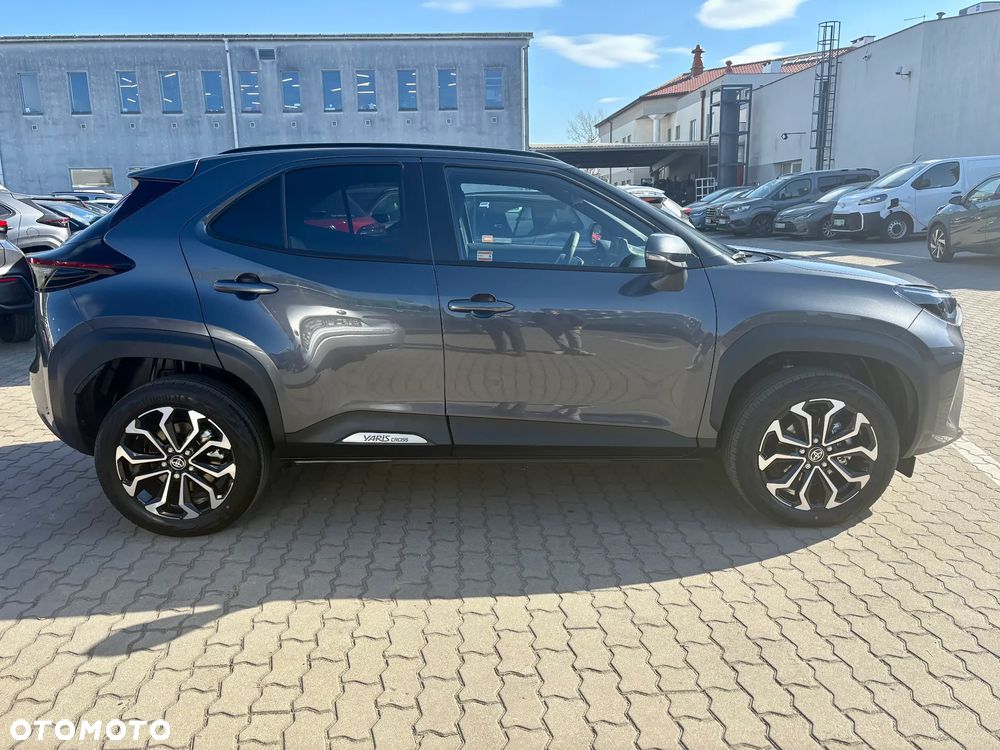 Toyota Yaris Cross - 4