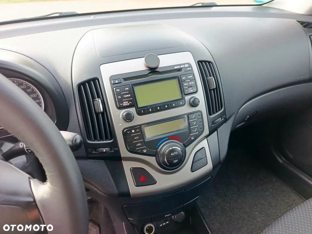 Hyundai i30 i30cw 1.4 blue Comfort - 19