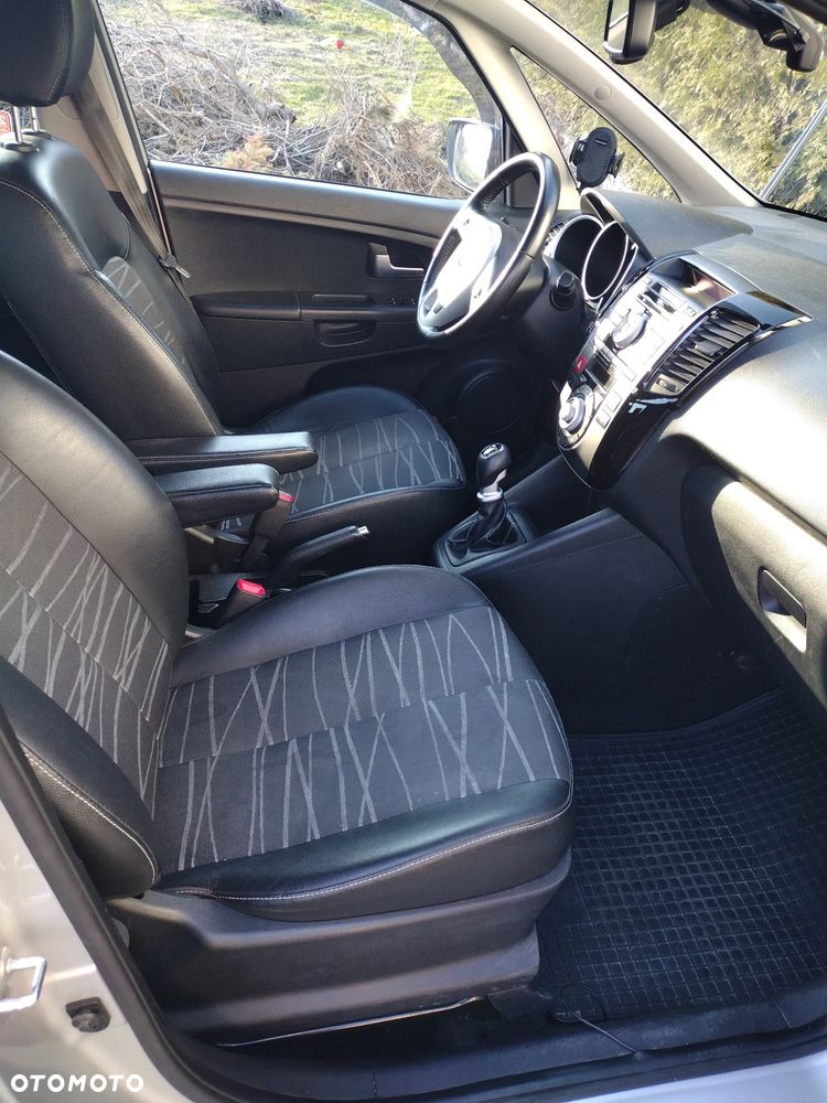 Kia Venga - 13