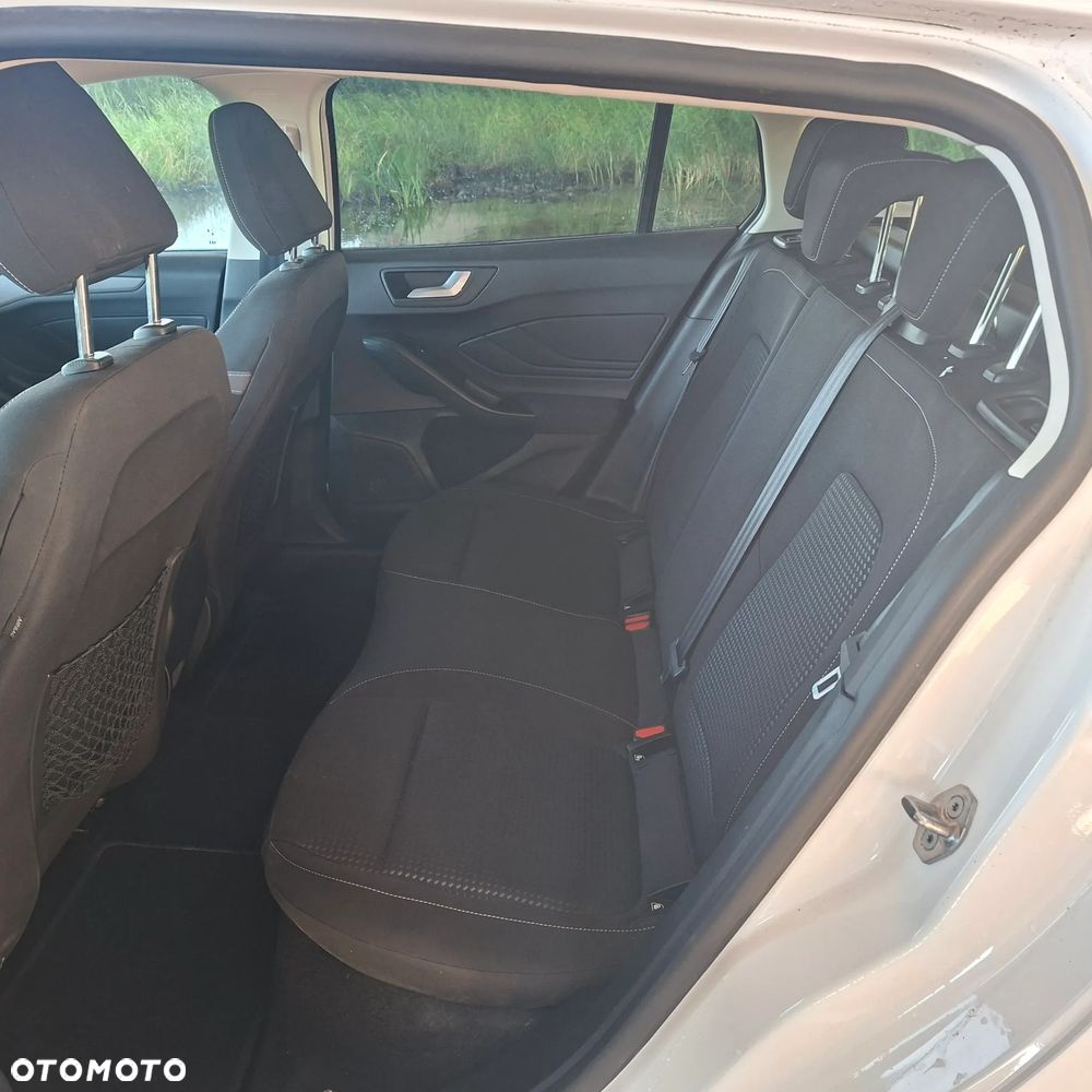 Ford Focus 1.5 EcoBlue Trend - 13