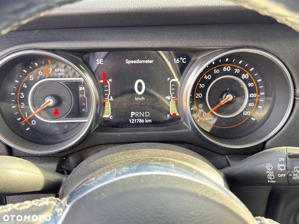 Jeep Wrangler 3.6 Unlim Sahara - 9