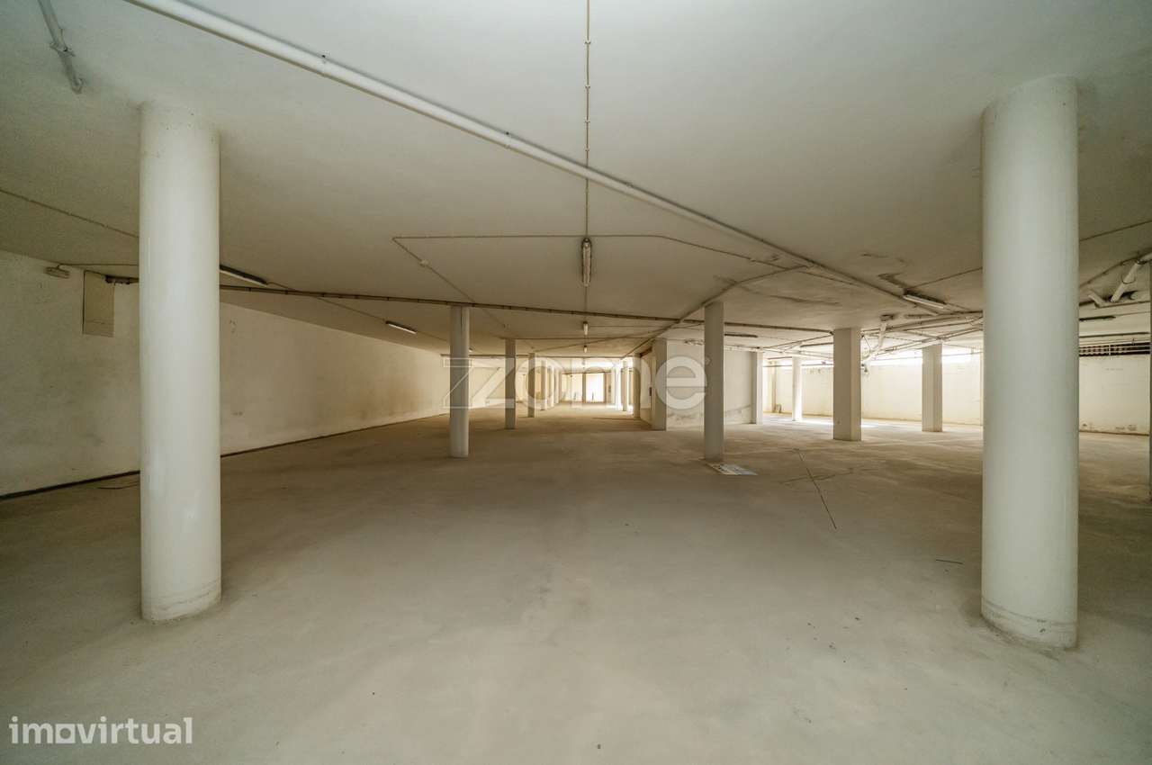 Comércio, oportunidade de investimento no Centro Comercial Barrosel... - Grande imagem: 2/32