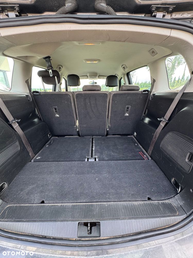Opel Zafira - 8