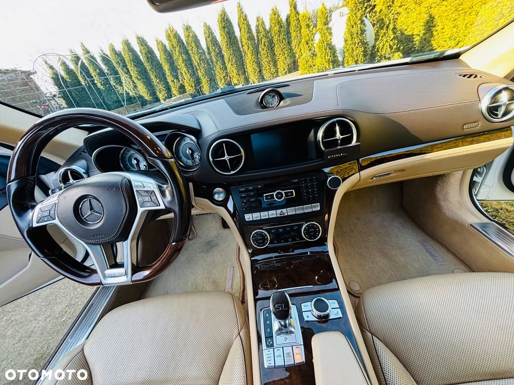 Mercedes-Benz SL 500 7G-TRONIC - 23