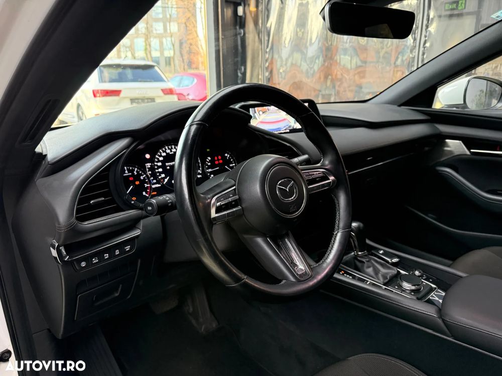 Mazda 3 G122 AT Plus - 18