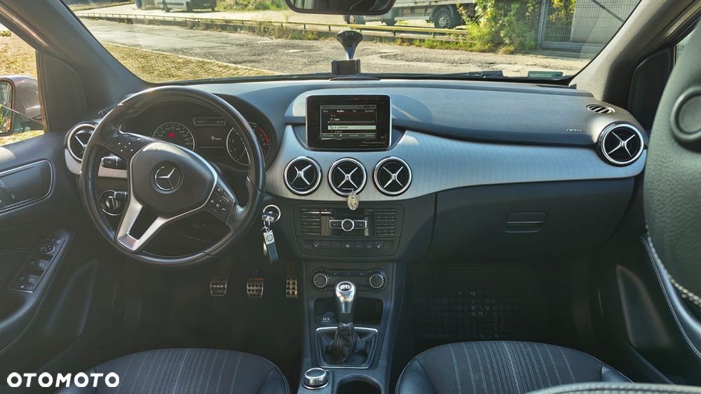 Mercedes-Benz Klasa B 180 BlueEFFICIENCY Edition - 15