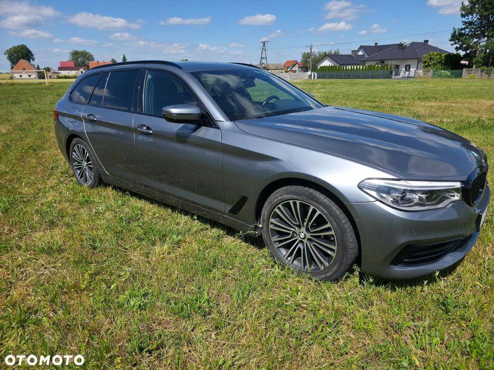 BMW Seria 5 520d Touring Sport Line - 7