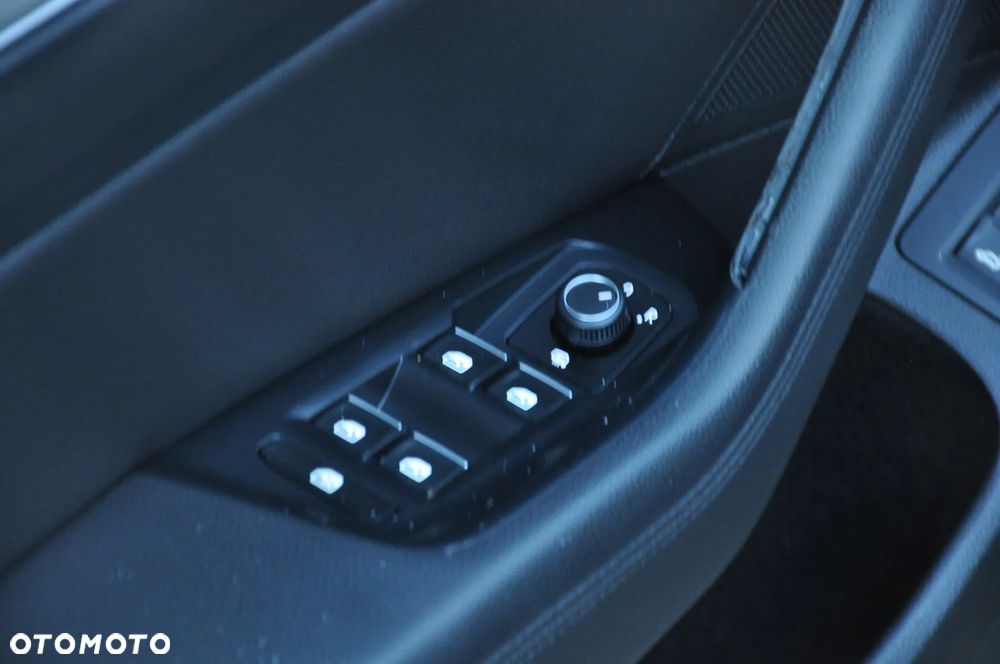 Volkswagen Passat Variant - 27