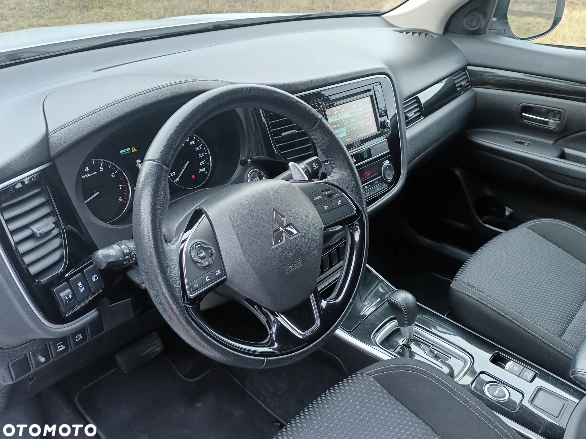 Mitsubishi Outlander 2.0 Intense Comfort 4WD CVT - 21