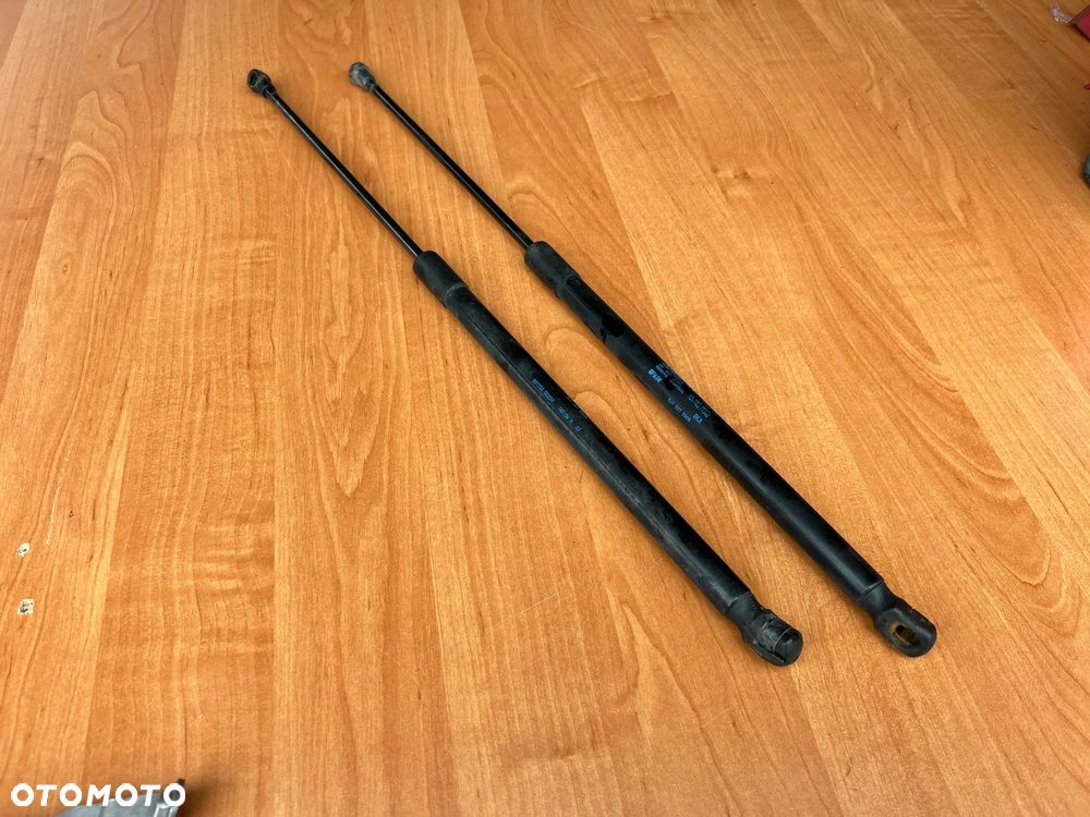 SIŁOWNIK TELESKOP KLAPY TYLNEJ BAGAŻNIKA SEAT IBIZA IV 6J4827550B KOMPLET - 1