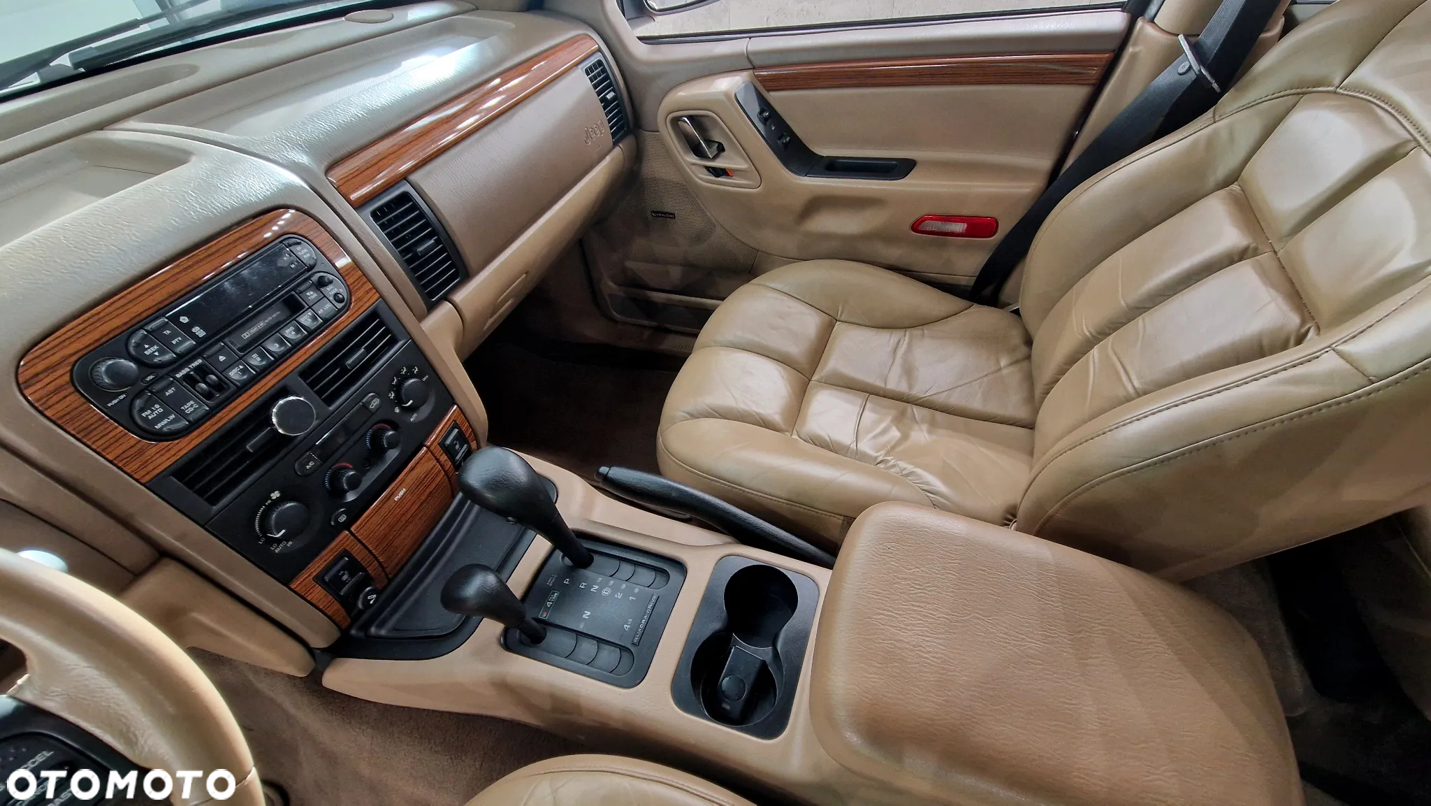 Jeep Grand Cherokee 4.7 Limited - 25