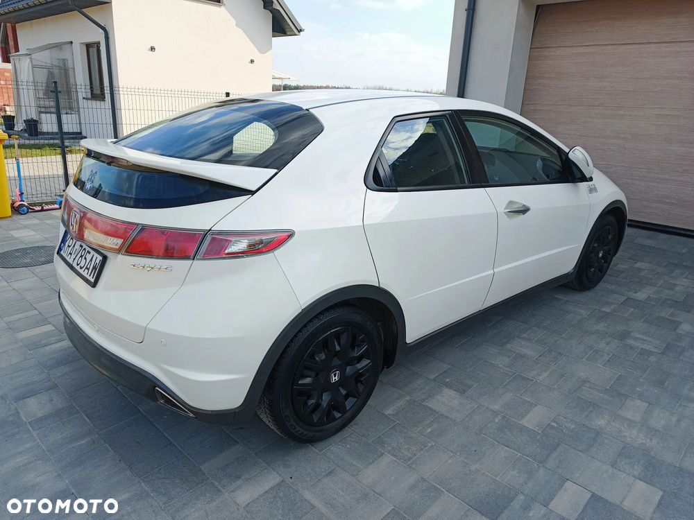 Honda Civic 1.8 GT Special Edition - 10
