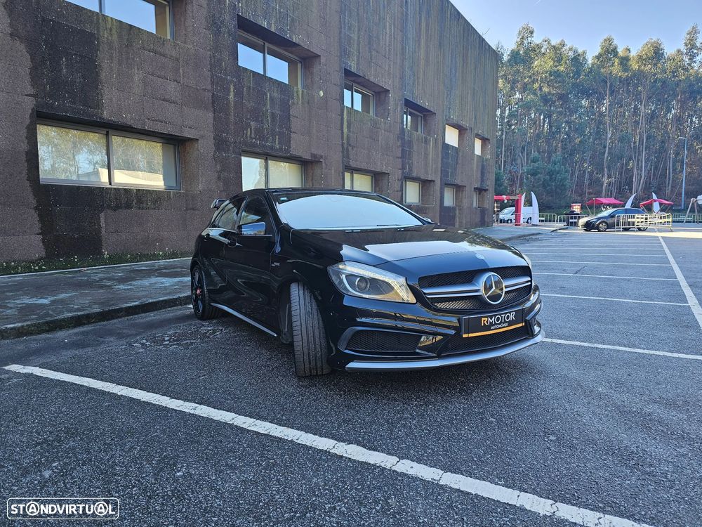 Mercedes-Benz A 45 AMG 4Matic Speedshift 7G-DCT - 4