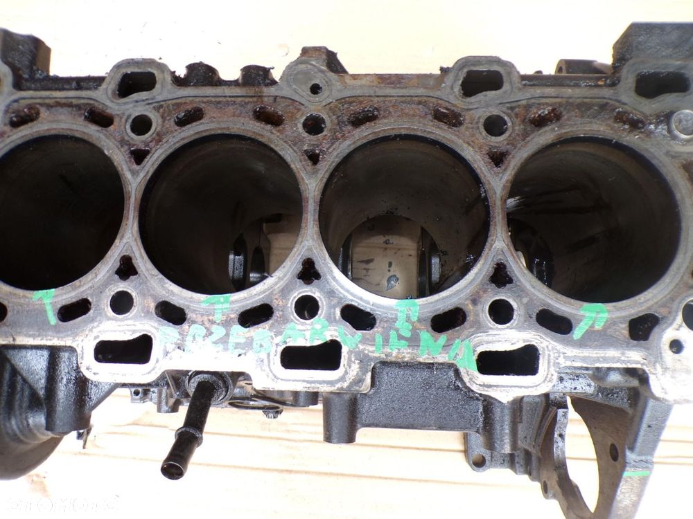 BLOK NISSAN X-TRAIL QASHQAI 2.0 DCI M9R D833 809123 - 8