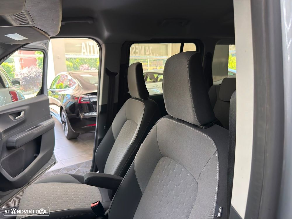 Ford Tourneo Courier 1.0 EcoBoost Titanium - 41