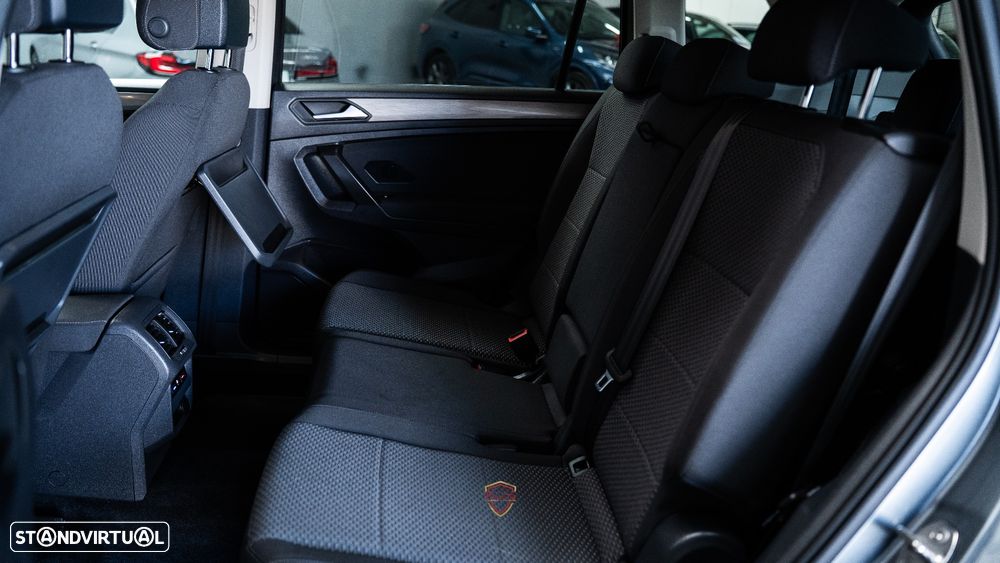 VW Tiguan Allspace 2.0 TDI Confortline DSG - 36