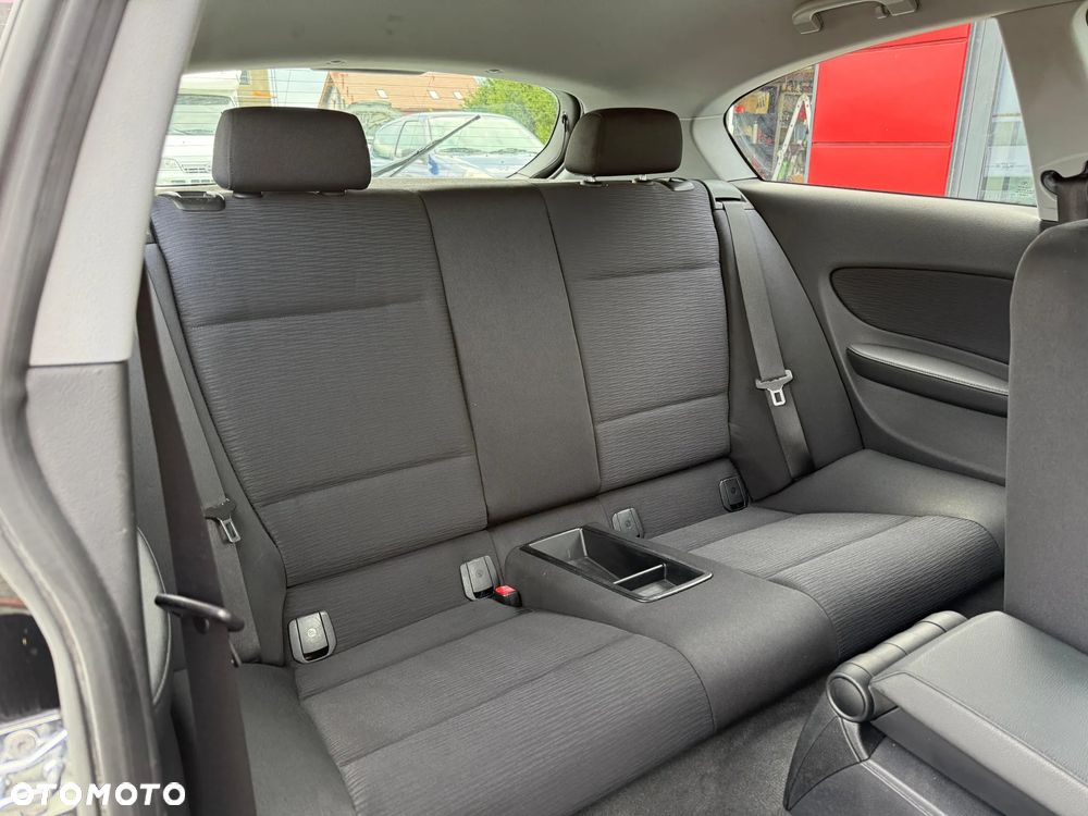 BMW Seria 1 116i - 8