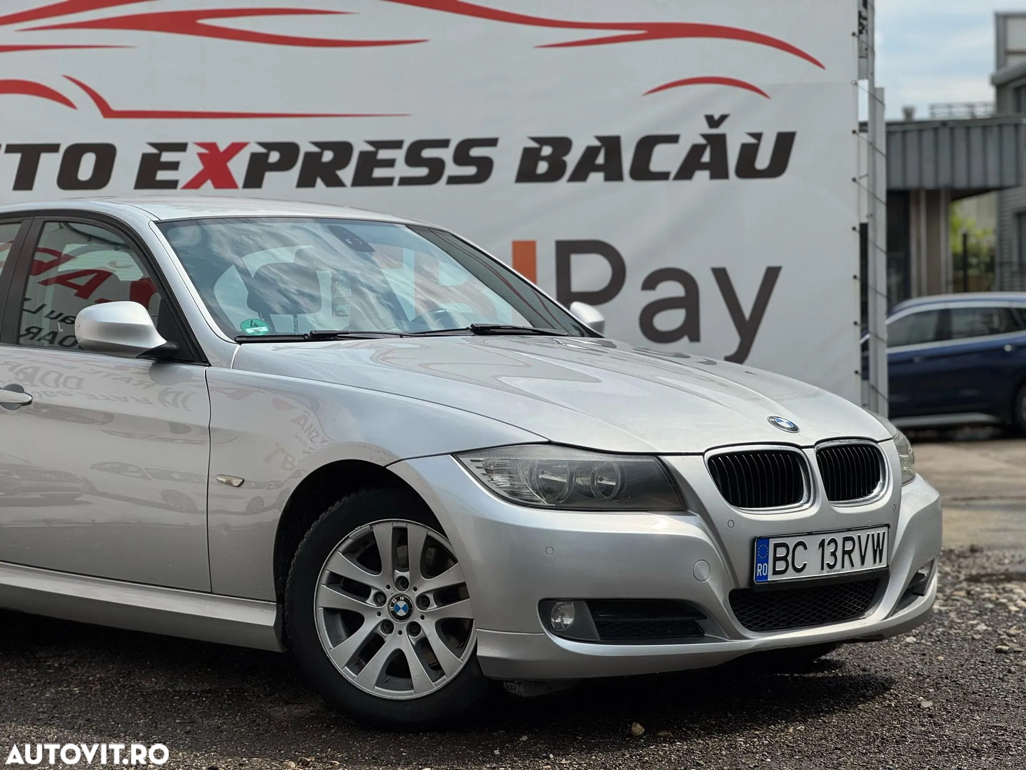BMW Seria 3 - 10