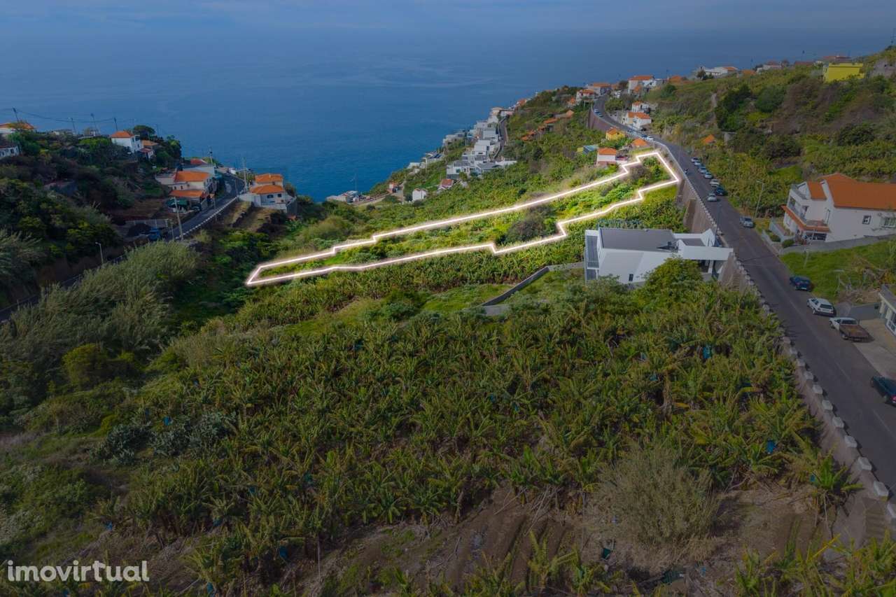 Terreno Exclusivo com 1112 m2 – Vista Mar e Localização Premium no Lom - Grande imagem: 4/25