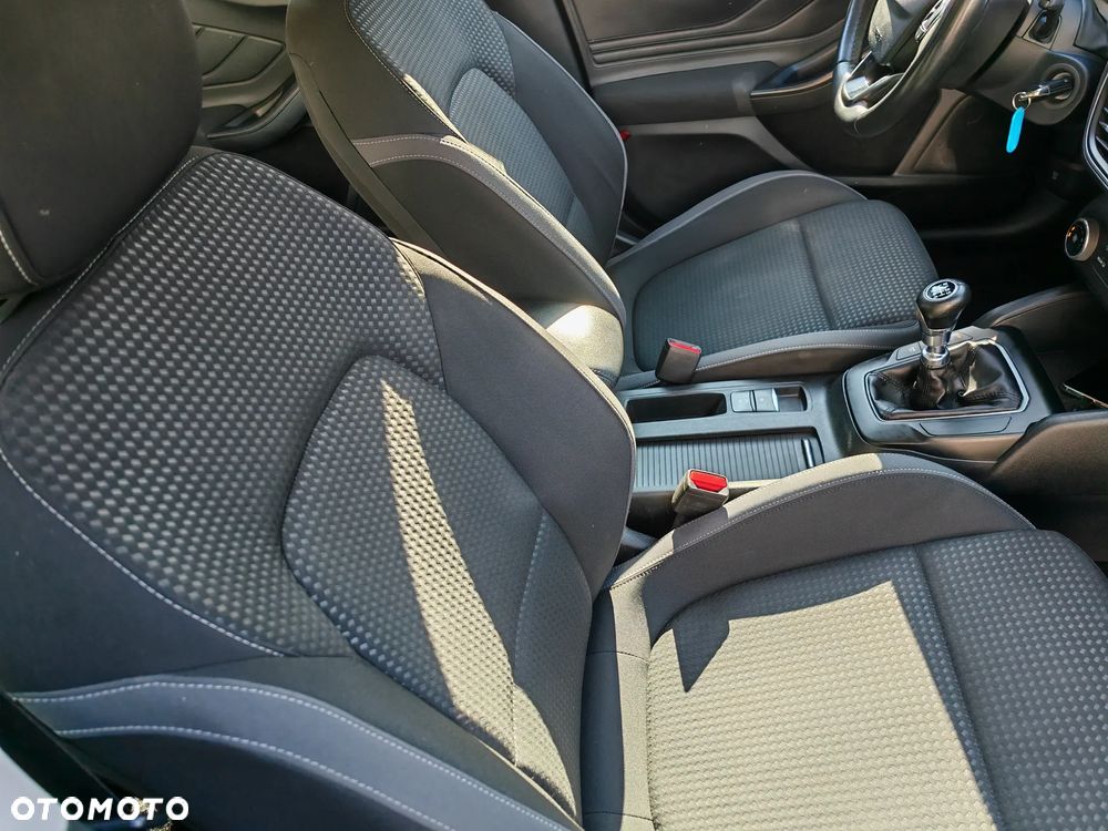 Ford Focus ver-1-5-ecoblue-trend-edition - 13