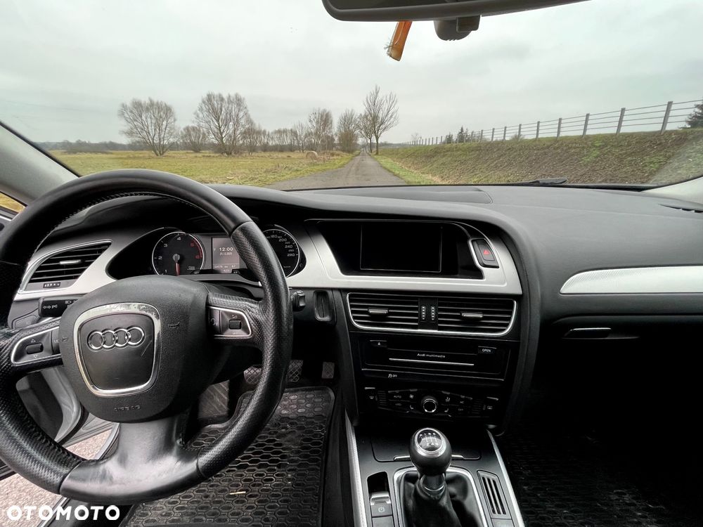 Audi A4 Avant 2.0 TDI Limited Edition - 10