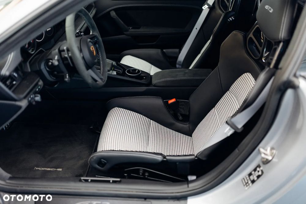 Porsche 911 GT3 PDK - 23