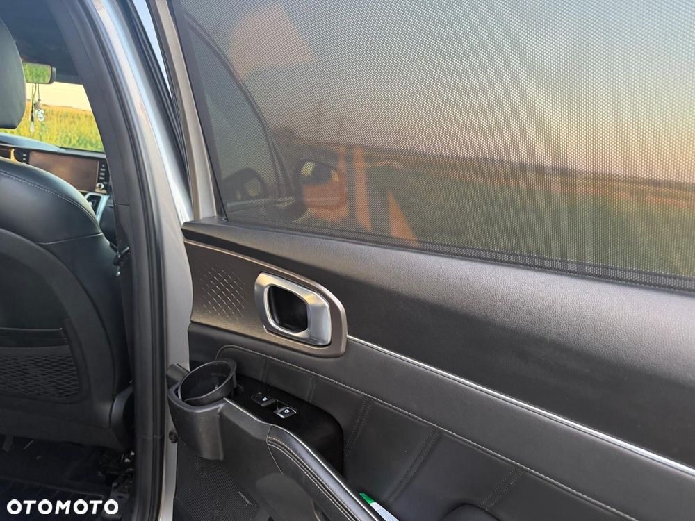 Kia Sorento - 25