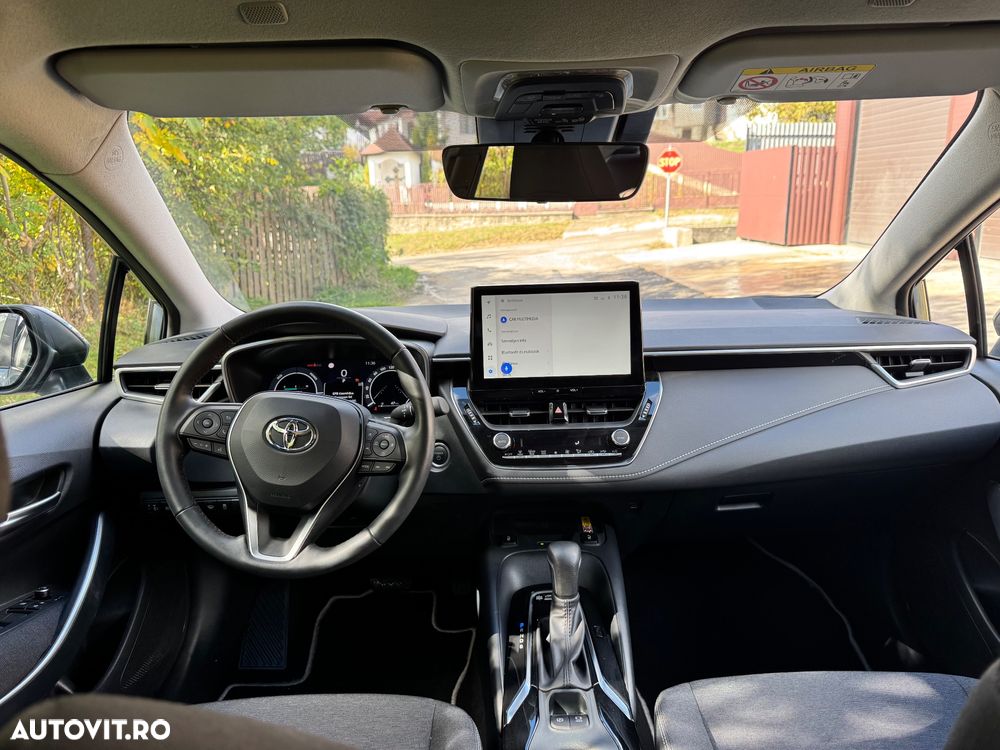 Toyota Corolla TS 1.8 HSD Dynamic - 8