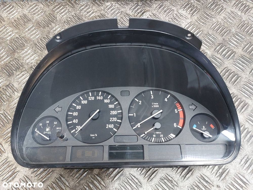 LICZNIK ZEGARY BMW E39 525 TDS 2.5 8381198 - 1